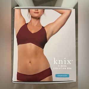 KNIX V-Neck Evolution Everyday Bra